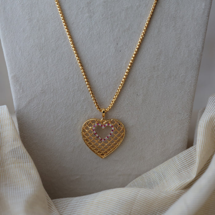Heritage gold plated pendant long chain necklace HC1356