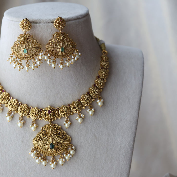 Antique gold short necklace with earrings AG223