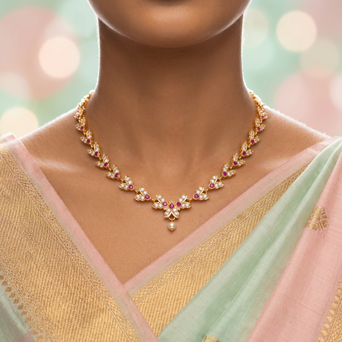 Heritage gold plated ruby white stone short necklace H01954