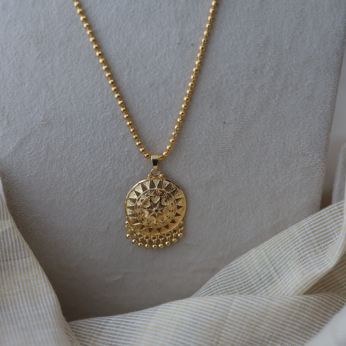 Heritage gold plated pendant long chain necklace HC7890