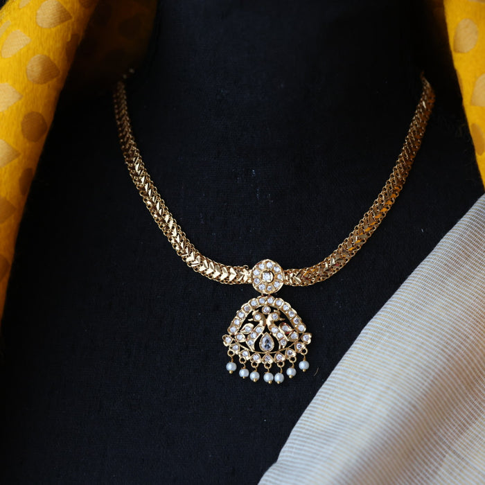 Heritage gold plated white stone short necklace H3245