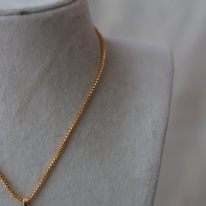 Heritage gold plated simple pendant short chain HC867