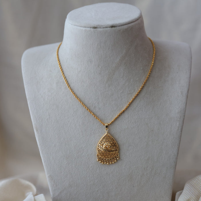 Heritage gold plated simple pendant short chain HC7865