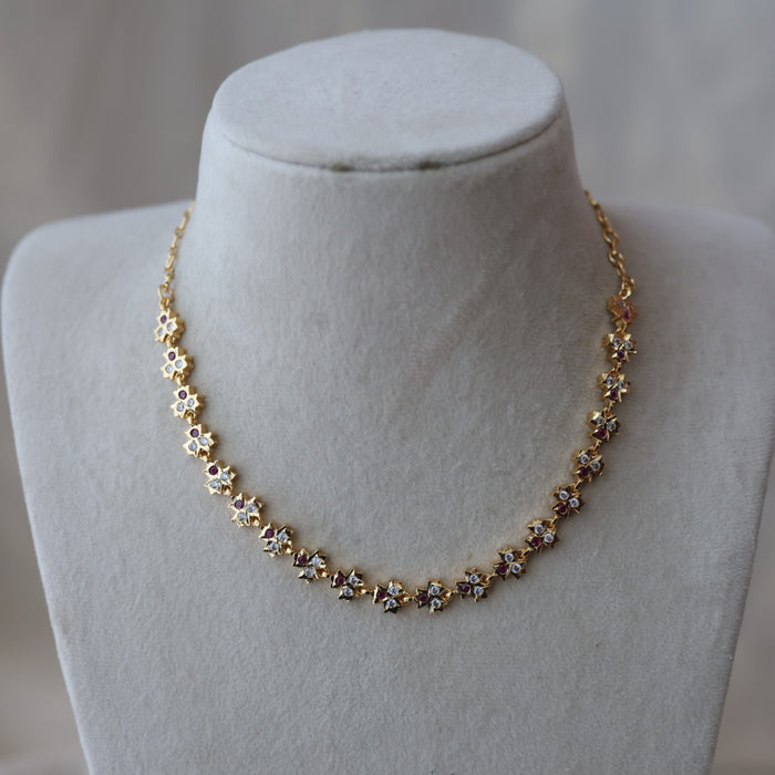 Heritage gold plated ruby white stone short necklace H7466