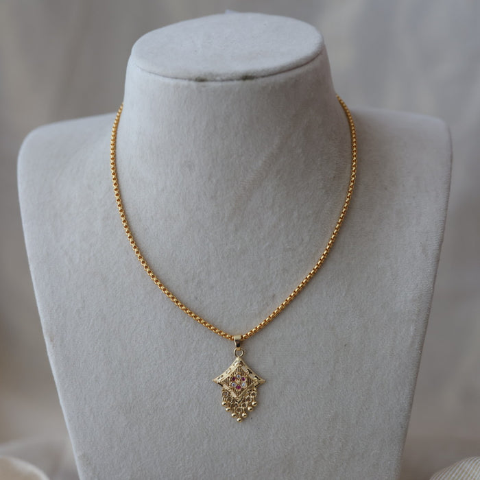 Heritage gold plated simple pendant short chain HC1273