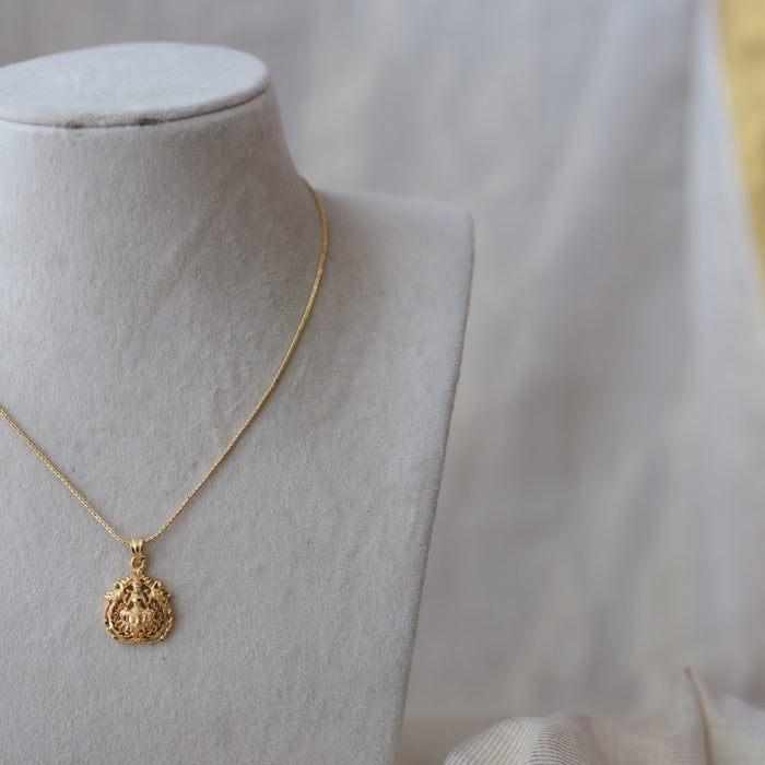 Heritage gold plated lakshmi simple pendant short chain HC8121