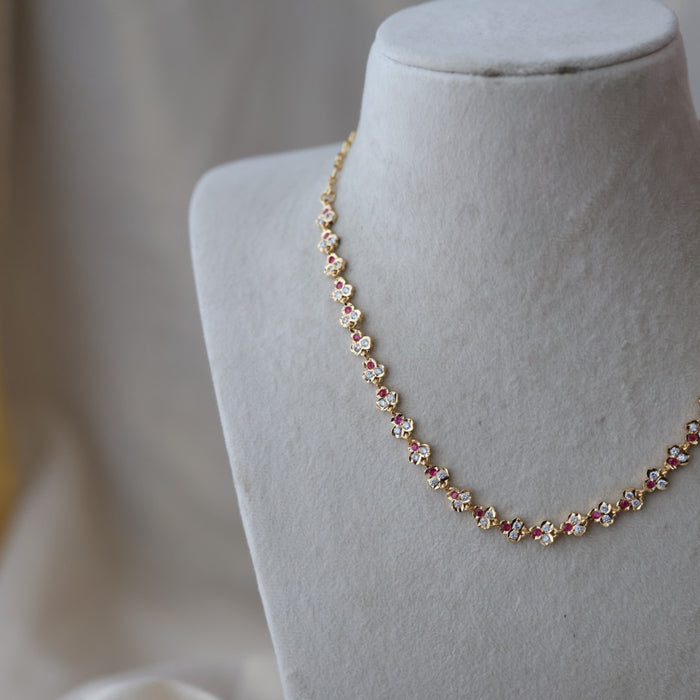 Heritage gold plated ruby white stone short necklace H9778