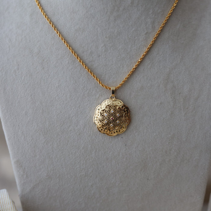 Heritage gold plated simple pendant short chain HC764