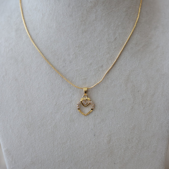 Heritage gold plated simple pendant short chain HC654