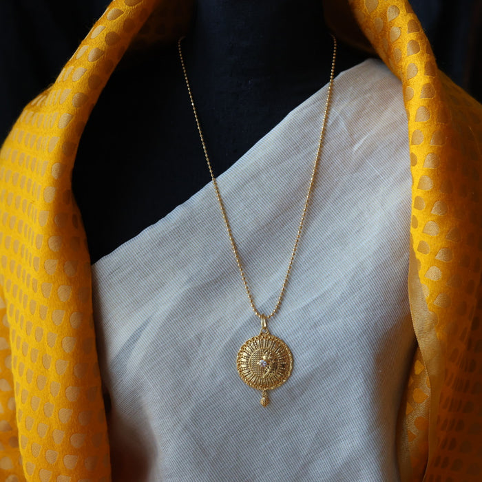 Heritage gold plated padakam long chain HP323