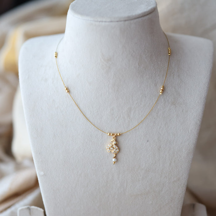 Heritage gold plated invisible short necklace IN802