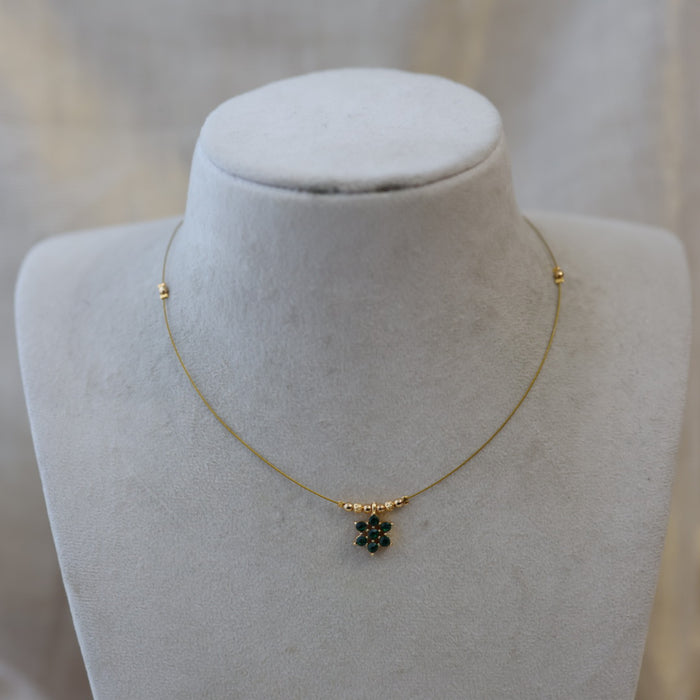 Heritage green stone invisible short necklace IN23334