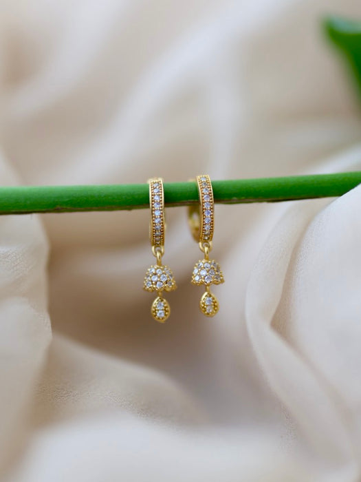 Heritage gold plated white stone hoop earrings HD300
