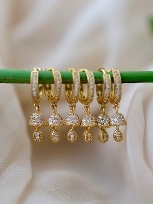 Heritage gold plated white stone hoop earrings HD300