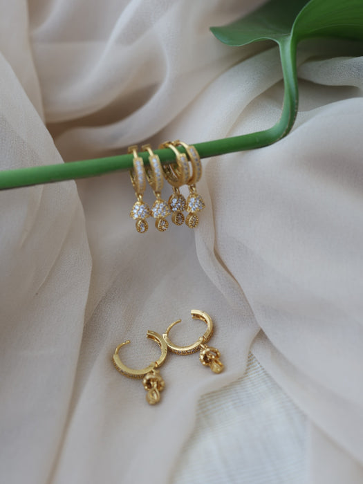 Heritage gold plated white stone hoop earrings HD300