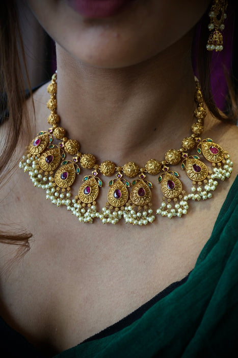 Antique short necklace and earrings  SS11011