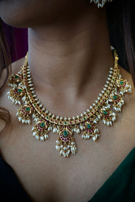 Antique pearl short necklace with earrings SS11016