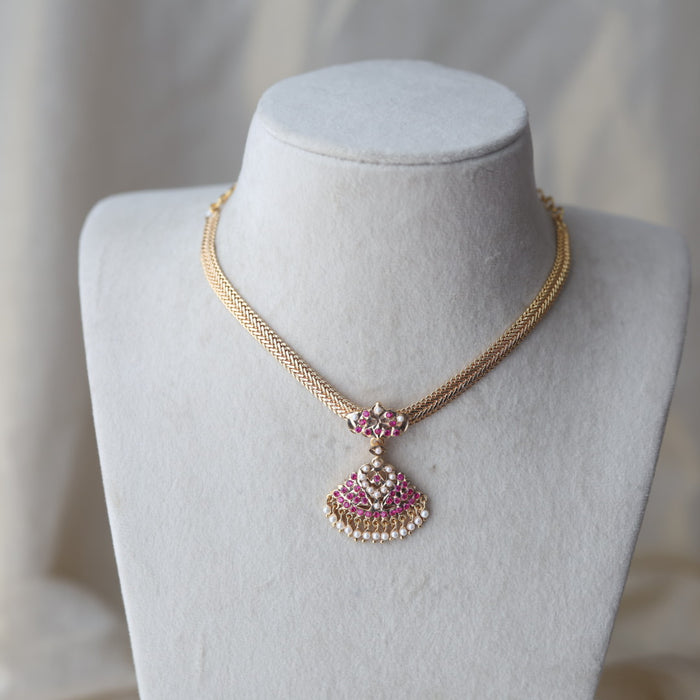 Heritage gold plated short necklace H043