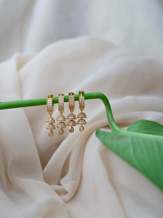 Heritage gold plated white stone hoop earrings HD899