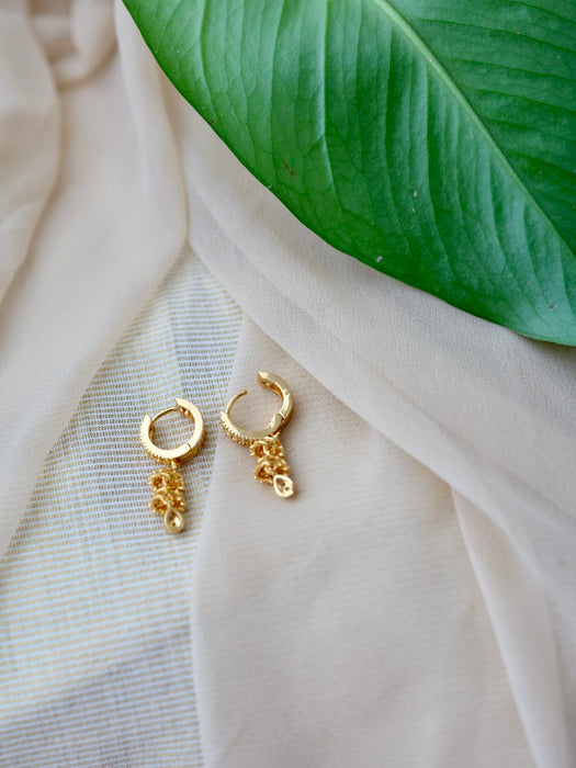 Heritage gold plated white stone hoop earrings HD899