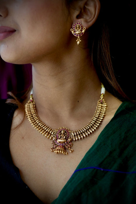 Antique short necklace and earrings SS11678