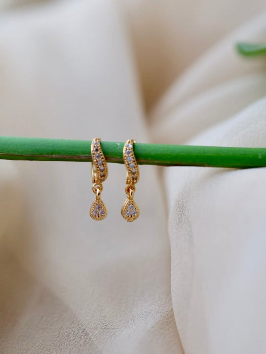 Heritage gold plated white stone hoop earrings HD1092