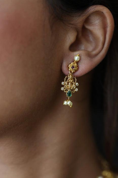 Antique pearl necklace with earrings SS11040