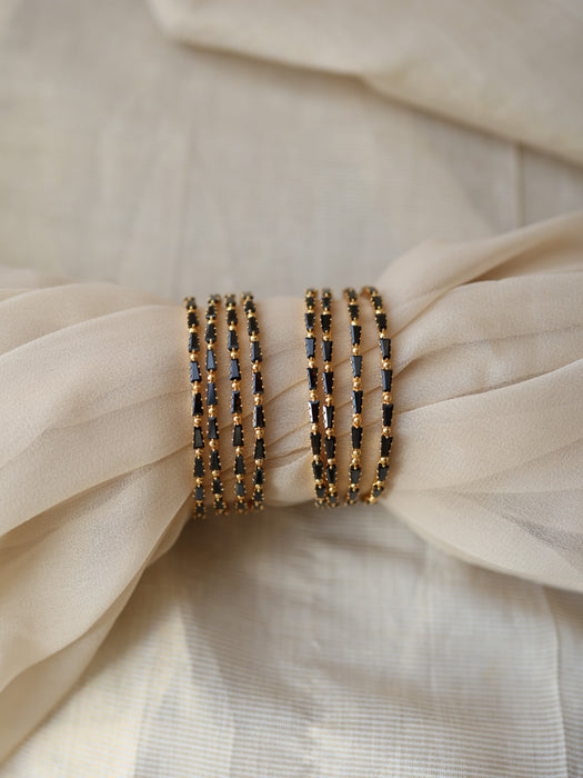 Heritage gold plated black stone bangle (1 set  of 4 bangles) HB235