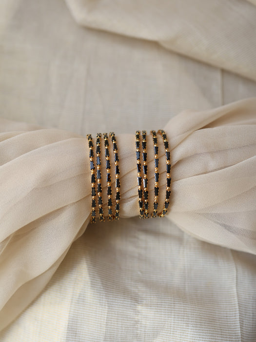 Heritage gold plated black stone bangle (1 set  of 4 bangles) HB235