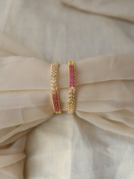Heritage gold plated ruby white stone bangle (1 set  of 2 bangles) HB233