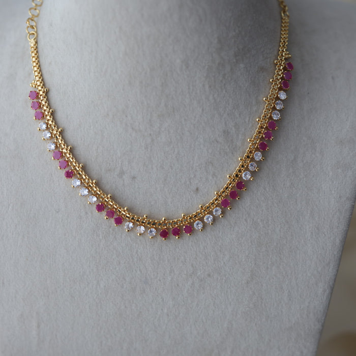 Heritage gold plated ruby white stone short necklace H532