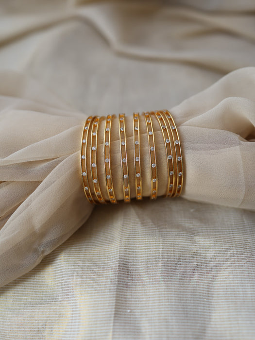 Heritage gold plated white stone bangle (1 set  of 4 bangles) HB298