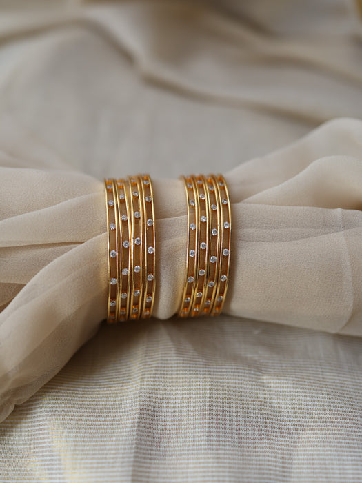 Heritage gold plated white stone bangle (1 set  of 4 bangles) HB298