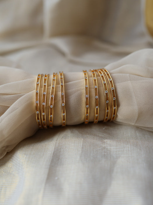 Heritage gold plated white stone bangle (1 set  of 4 bangles) HB298
