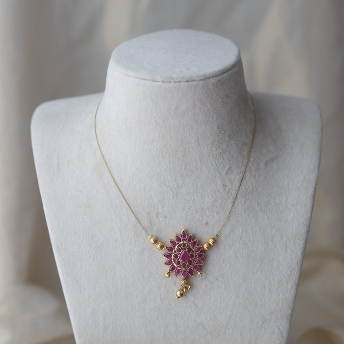 Antique ruby stone invisible short necklace IN451