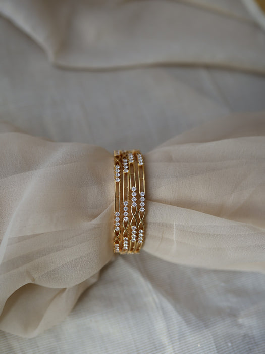 Heritage gold plated white stone bangle (1 set  of 4 bangles) HB221