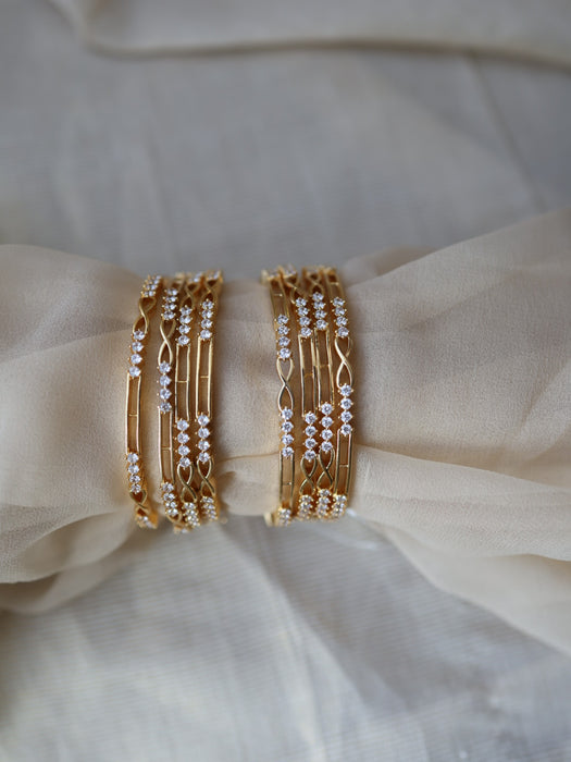 Heritage gold plated white stone bangle (1 set  of 4 bangles) HB221