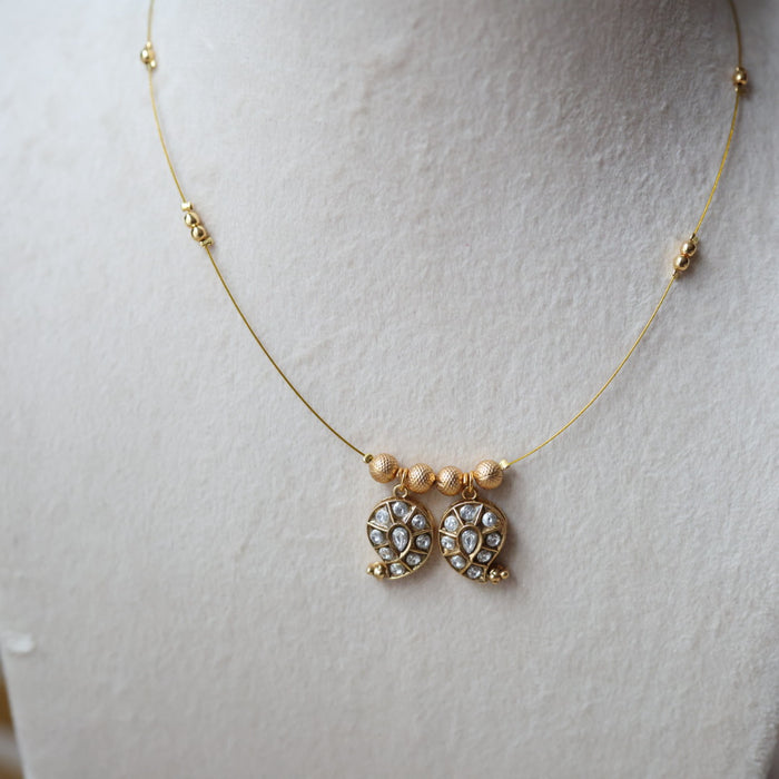 Antique invisible short necklace IN4558