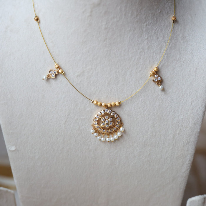 Heritage invisible short necklace IN4559