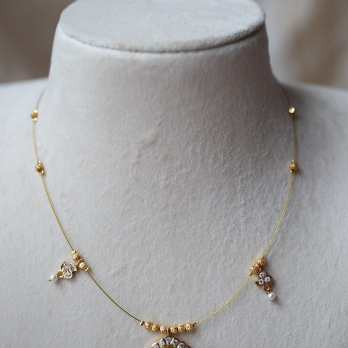 Heritage invisible short necklace IN4559