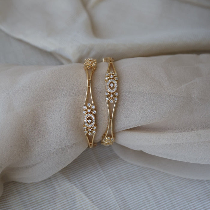 Heritage gold plated white stone bangle (1 set  of 2 bangles) HB208