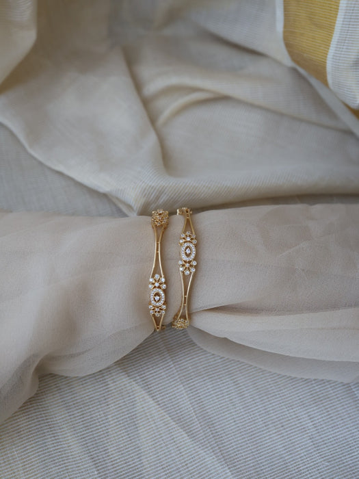 Heritage gold plated white stone bangle (1 set  of 2 bangles) HB208