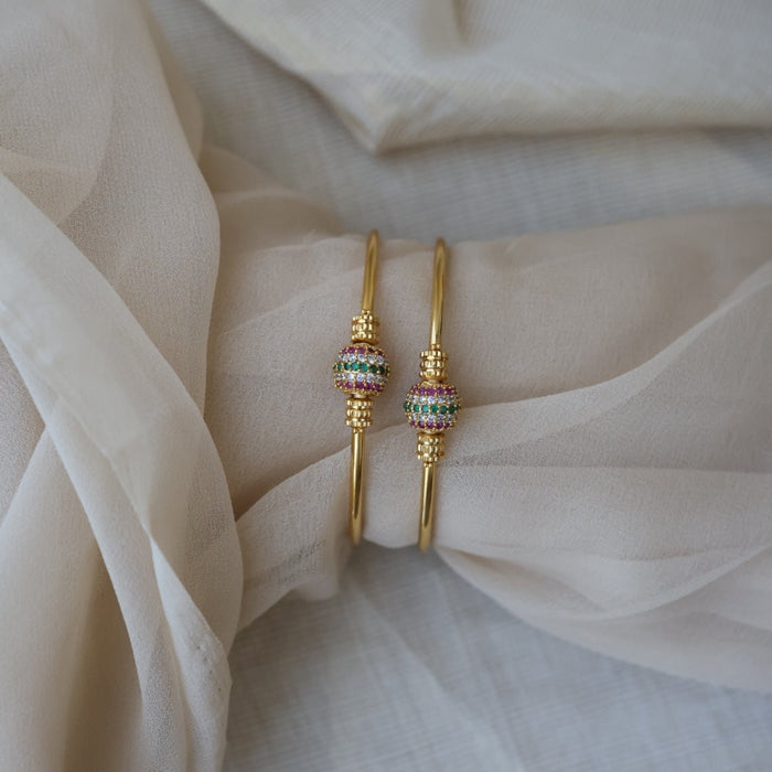 Heritage gold plated simple multi stone bangle (1 set  of 2 bangles) HB211