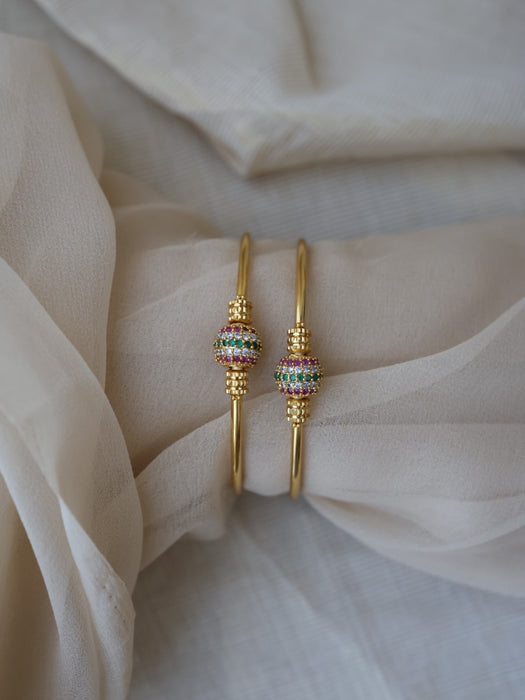 Heritage gold plated simple multi stone bangle (1 set  of 2 bangles) HB211
