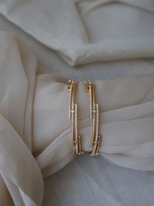 Heritage gold plated white stone bangle (1 set  of 2 bangles) HB214