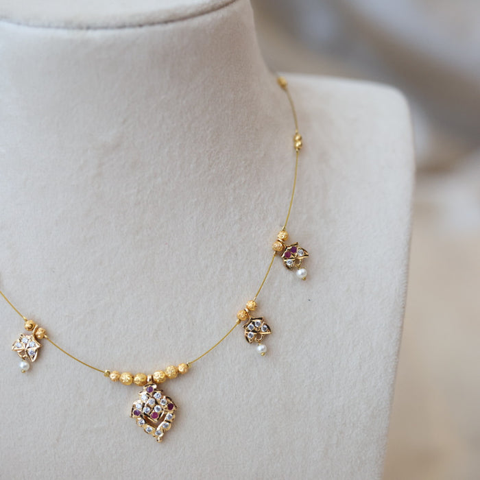 Heritage invisible short necklace IN4560