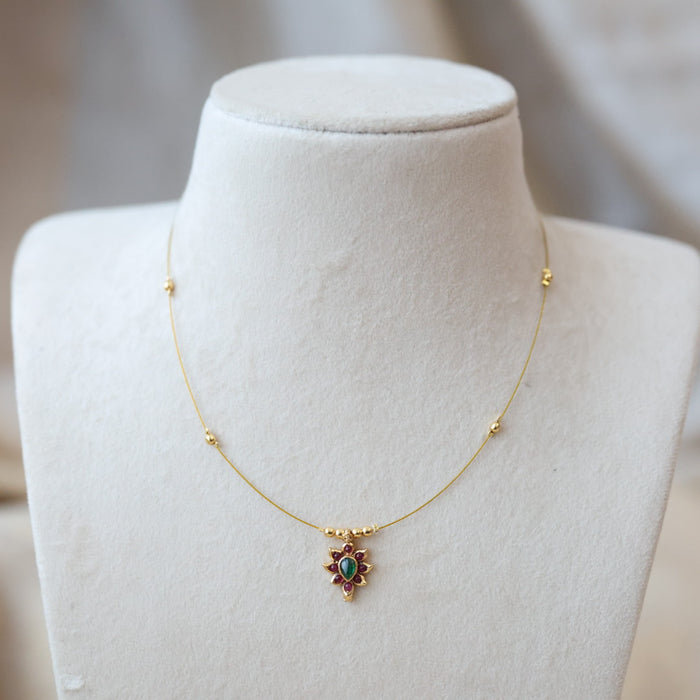 Antique invisible short necklace IN4565