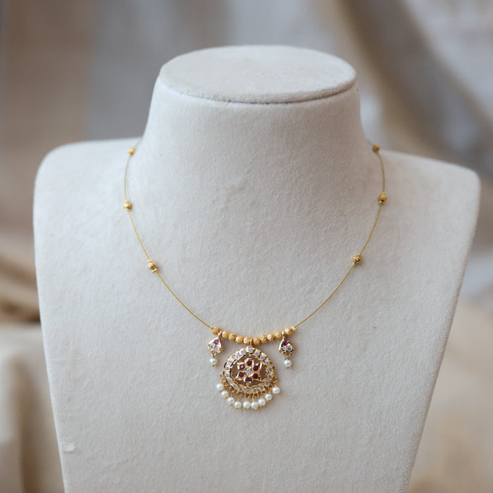 Heritage invisible short necklace IN45670