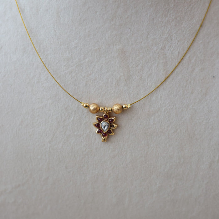 Antique invisible short necklace IN4571