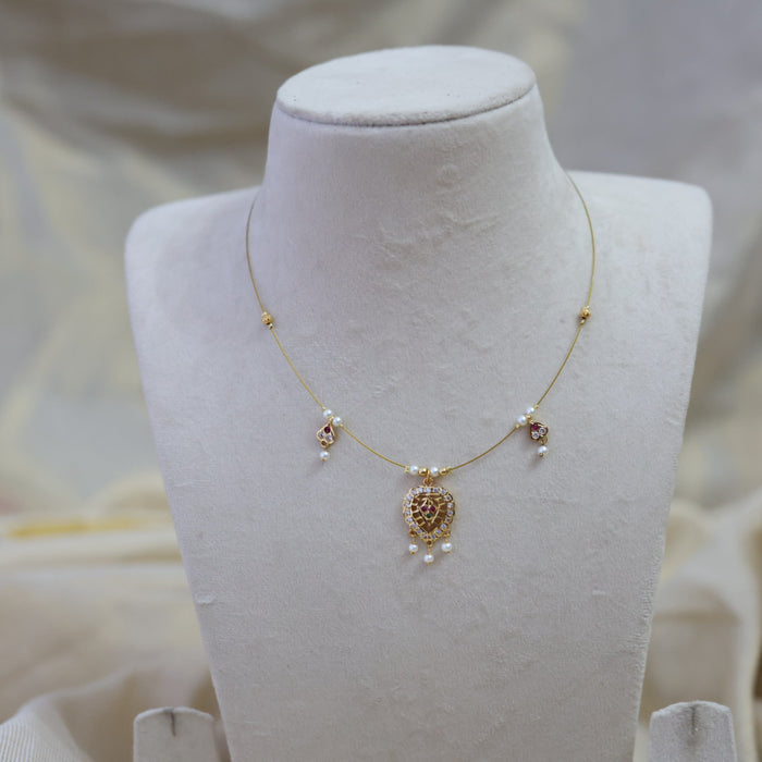 Heritage gold plated invisible short necklace IN0038